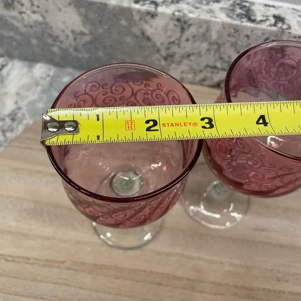 Cristalleria Fratelli Fumo Pink Glass Pair of Italian Wine Glasses Swirl Etching